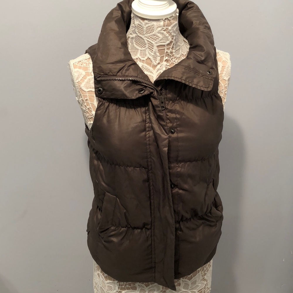 GAP PUFFER VEST